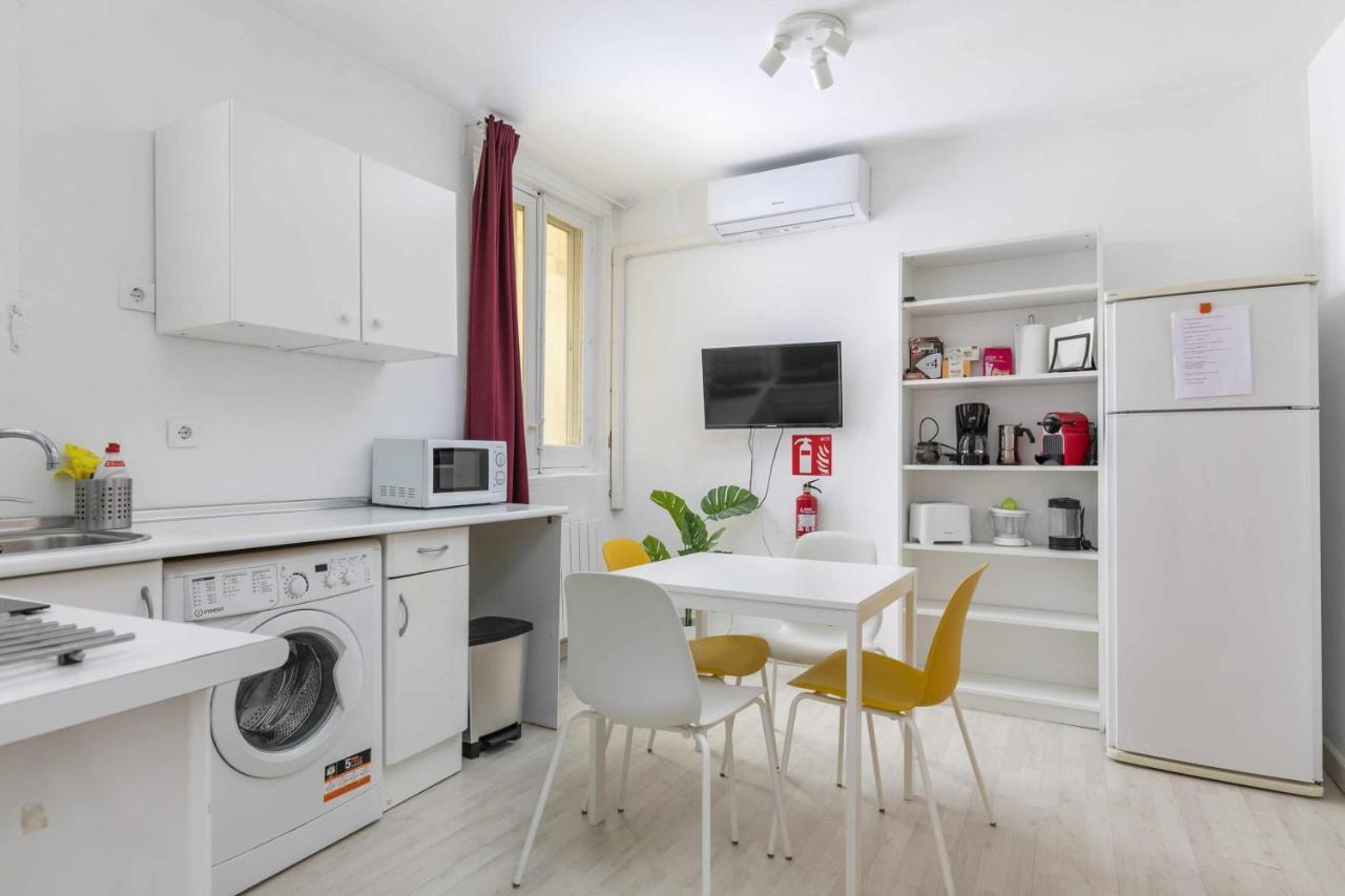 Appartement Apartamento céntrico y confortable à Madrid Extérieur photo