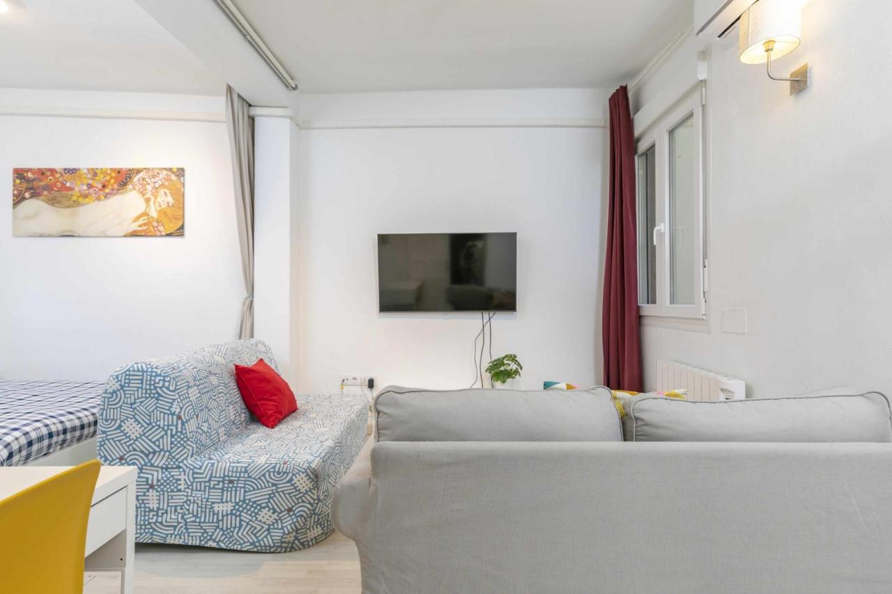 Appartement Apartamento céntrico y confortable à Madrid Extérieur photo
